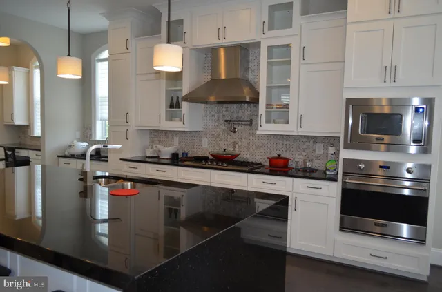 $6,500 | 408 Steinbeck Avenue, Gaithersburg, MD 20878