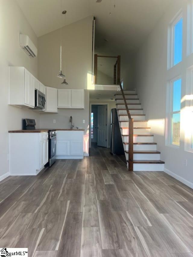 404 Presley Jackson Road Taylors, SC 29687 - Photo 3 of 10 Gallery Image 3