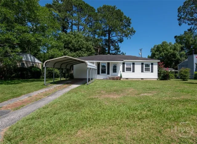 $225,000 | 328 Riverview Drive, Savannah, GA 31404