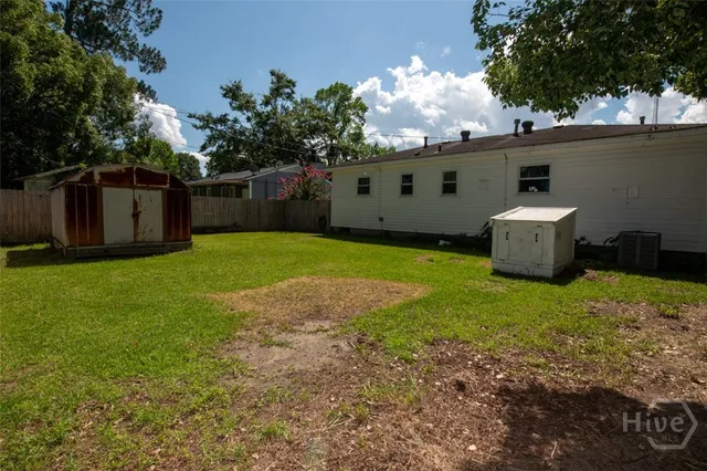 $225,000 | 328 Riverview Drive, Savannah, GA 31404