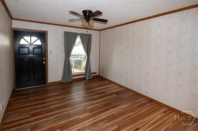 $225,000 | 328 Riverview Drive, Savannah, GA 31404