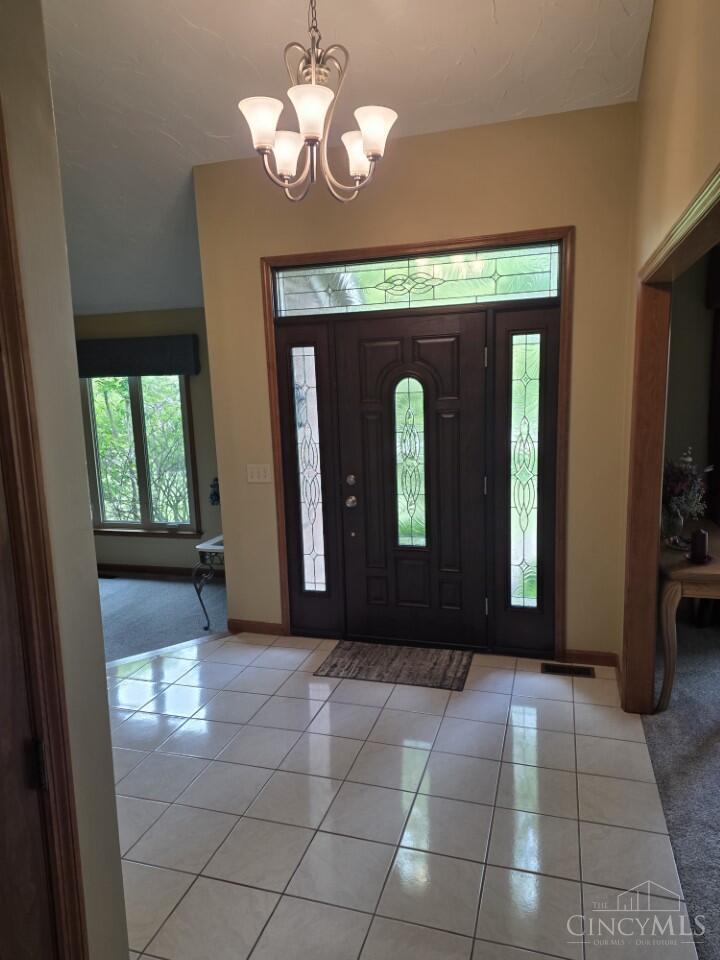 3774 Powner Road Cincinnati, OH 45248 - Photo 2 of 27