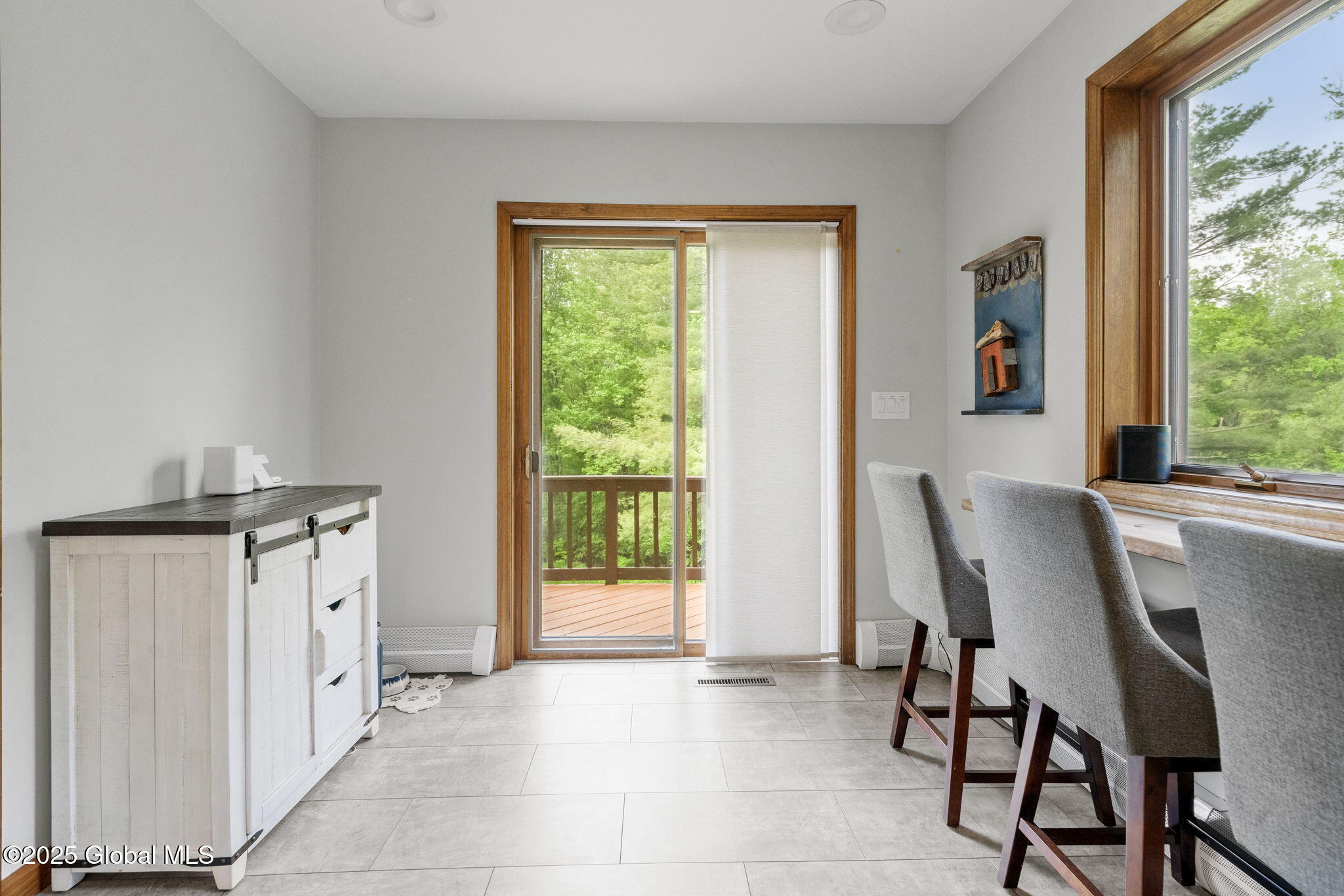 6175 Hawes Road Guilderland, NY 12009 - Photo 17 of 59 25-web-or-mls-6175-hawes-rd