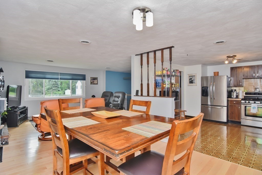19 Jayson Road Methuen, MA 01844 - Photo 12 of 42 Gallery Image 12