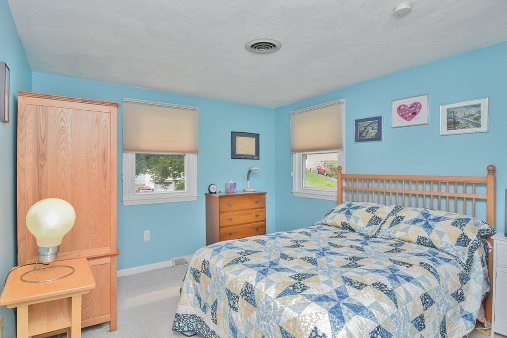 19 Jayson Road Methuen, MA 01844 - Photo 16 of 42 Gallery Image 16