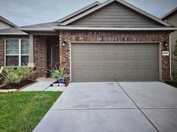 $2,100 | 2714 Summer Lane, Missouri City, TX 77489