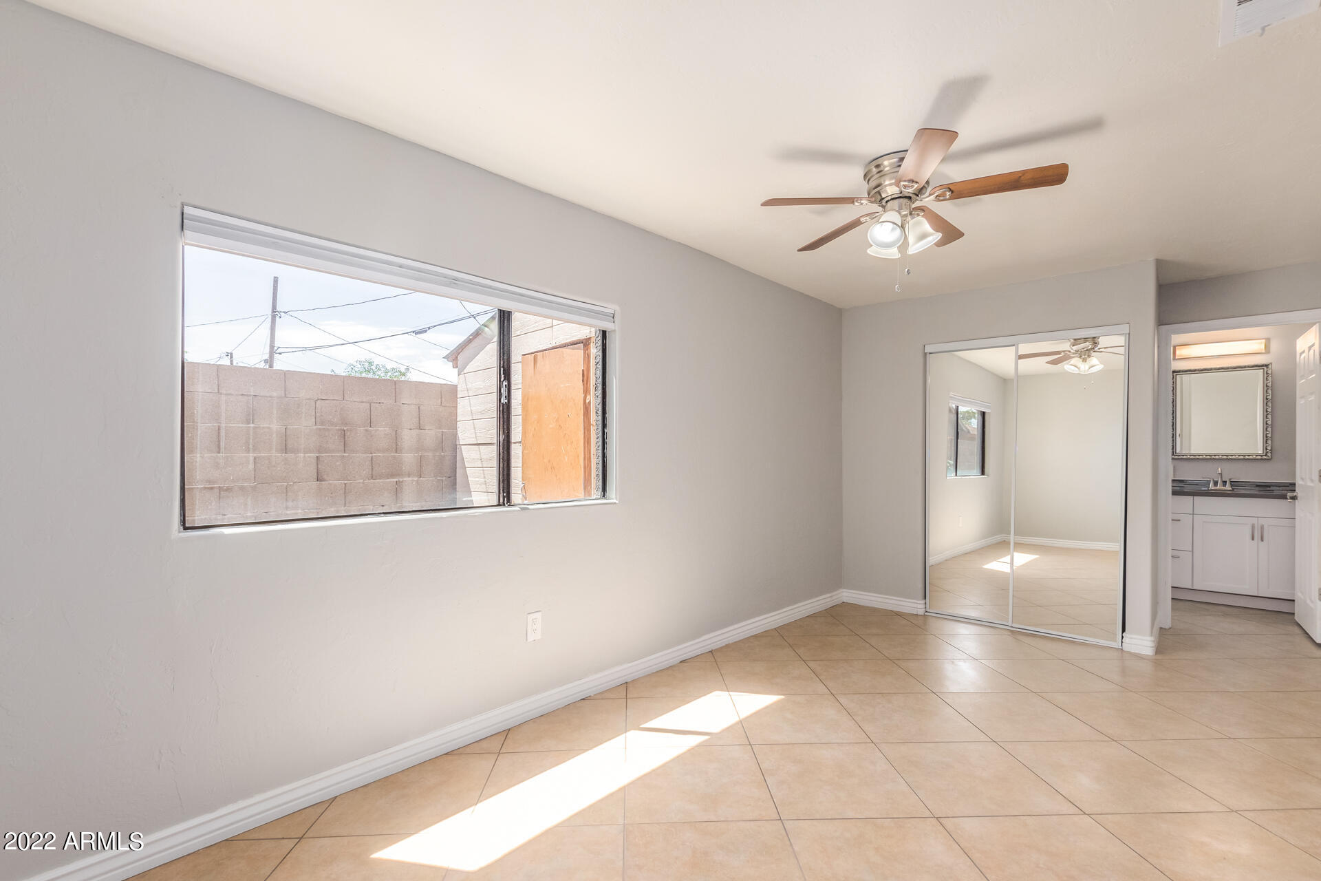 3534 West Almeria Road Phoenix, AZ 85009 - Photo 12 of 17 20 - Almeria