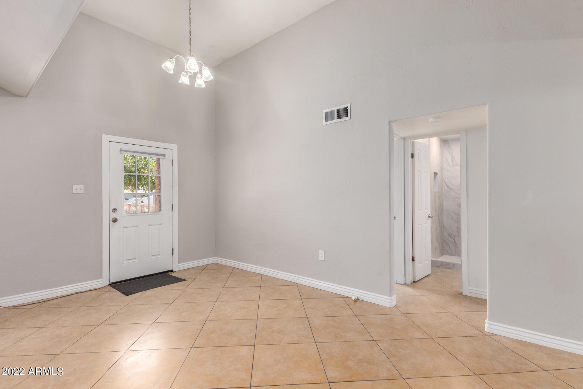 3534 West Almeria Road Phoenix, AZ 85009 - Photo 3 of 17 9 - Almeria