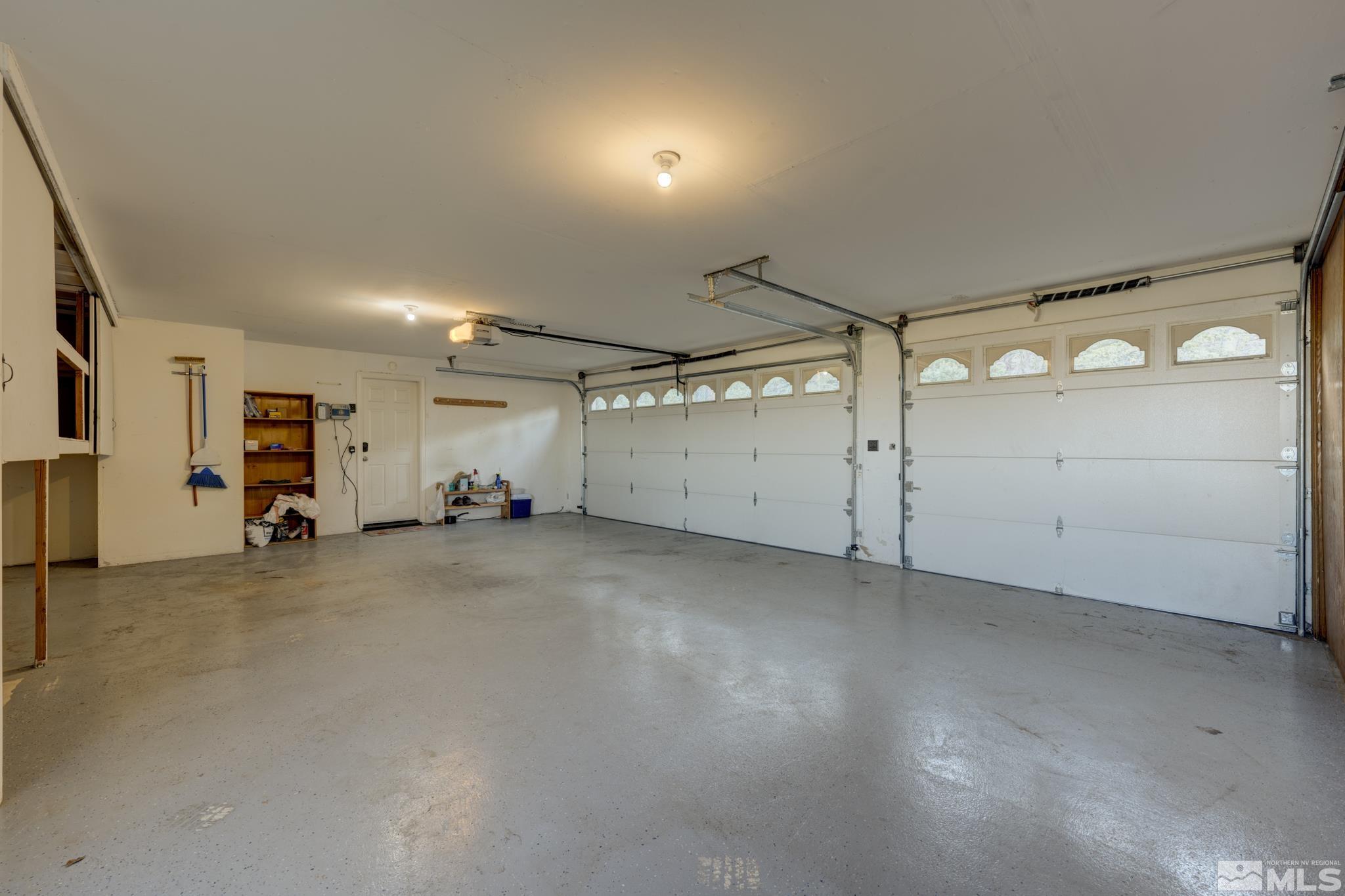 3760 Paradise View Carson City, NV 89703 - Photo 38 of 40 a view of a garage