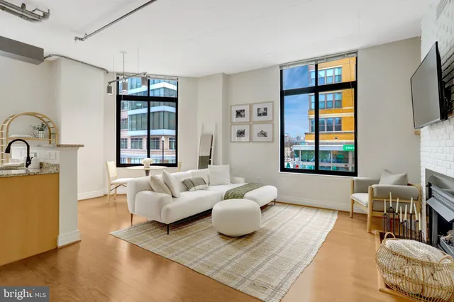$709,000 | 1201 North Garfield Street, Unit 206, Arlington, VA 22201