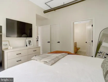 $709,000 | 1201 North Garfield Street, Unit 206, Arlington, VA 22201