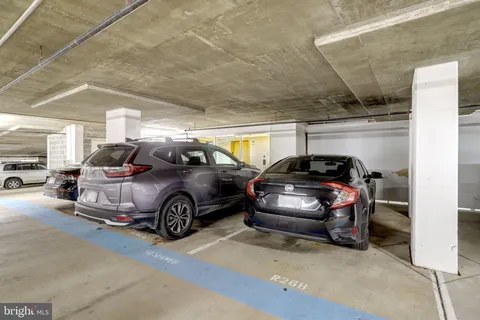 $709,000 | 1201 North Garfield Street, Unit 206, Arlington, VA 22201