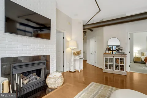 $709,000 | 1201 North Garfield Street, Unit 206, Arlington, VA 22201