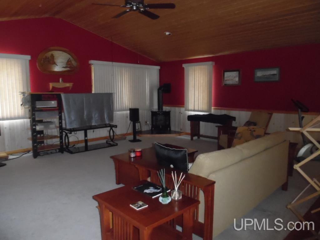 1114 Willow Road Gladstone, MI 49837 - Photo 20 of 43