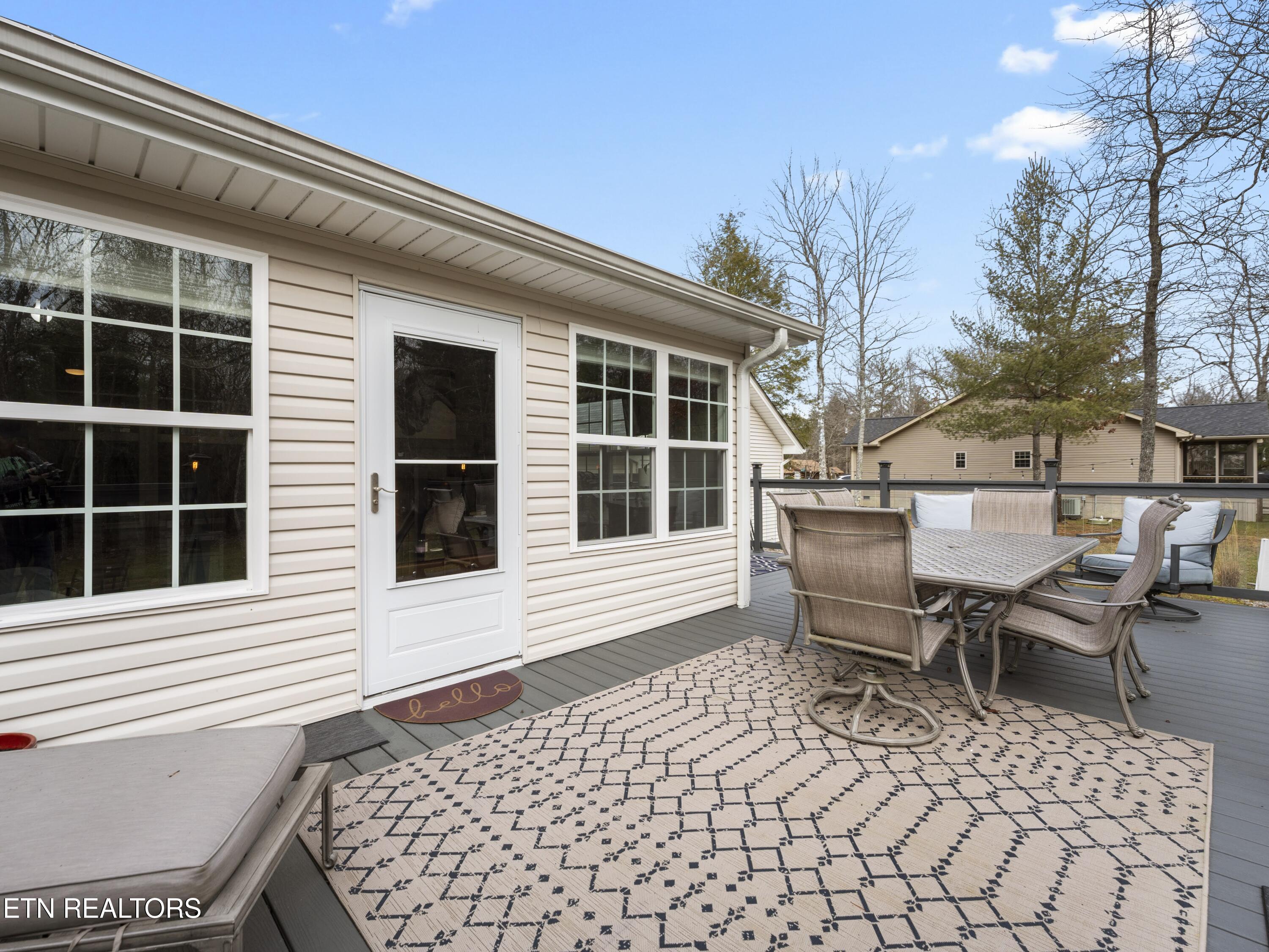 130 Windsor Road Crossville, TN 38558 - Photo 19 of 54 The Deck - Composite