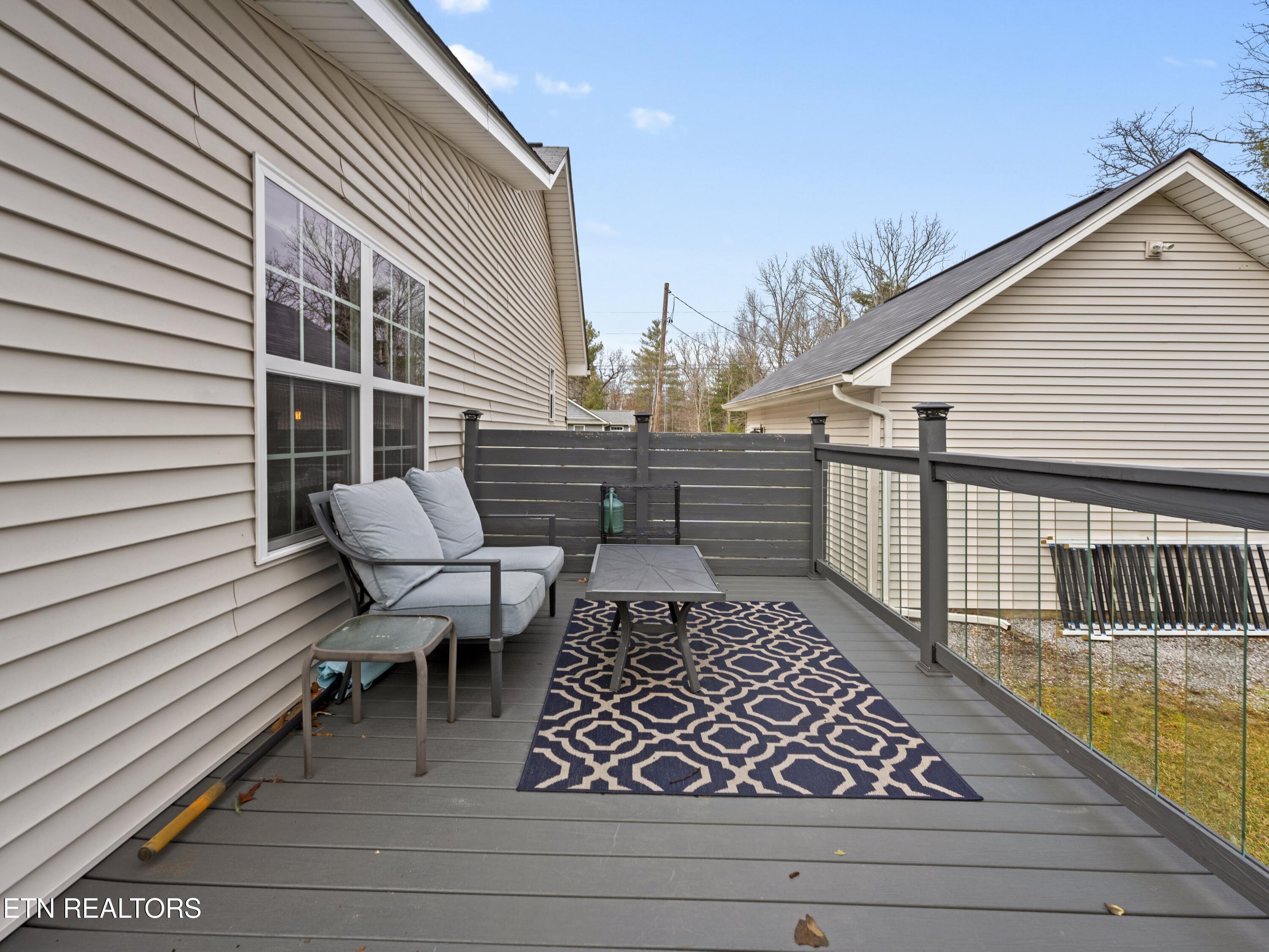 130 Windsor Road Crossville, TN 38558 - Photo 20 of 54 Composite Deck