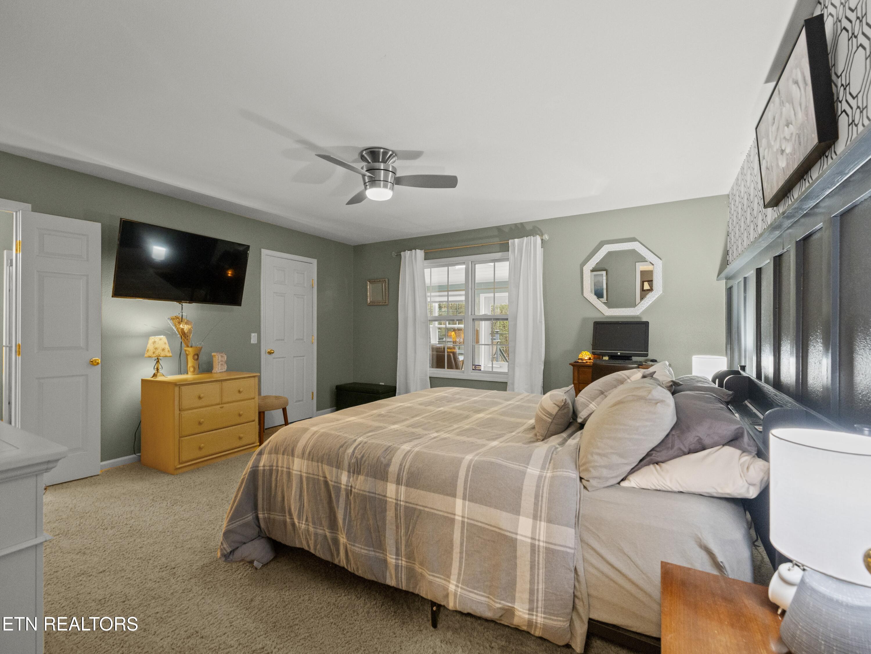 130 Windsor Road Crossville, TN 38558 - Photo 25 of 54 Master Suite Area