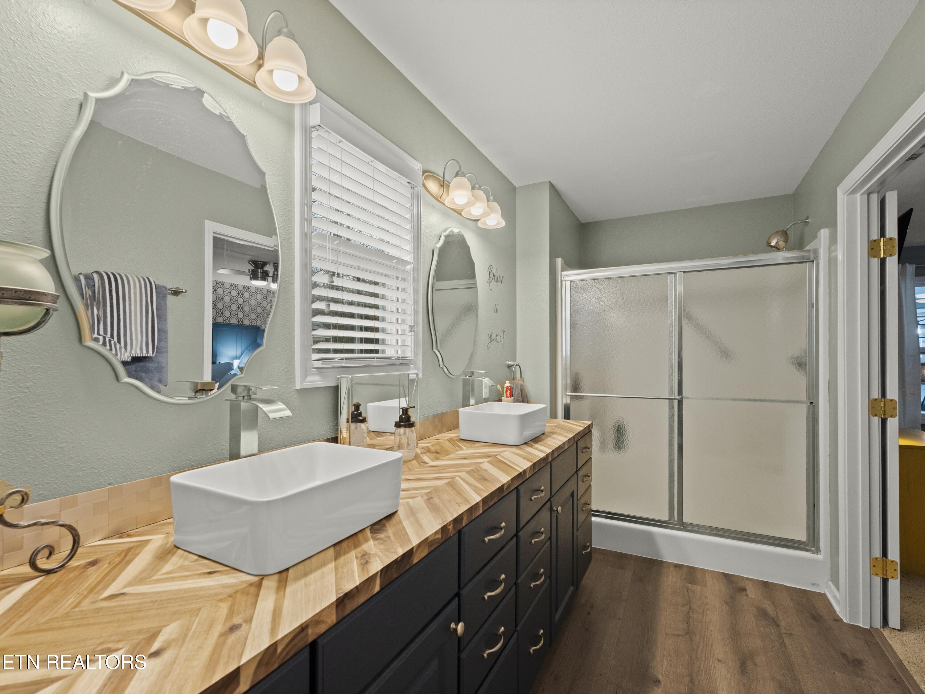 130 Windsor Road Crossville, TN 38558 - Photo 28 of 54 Walk In Shower