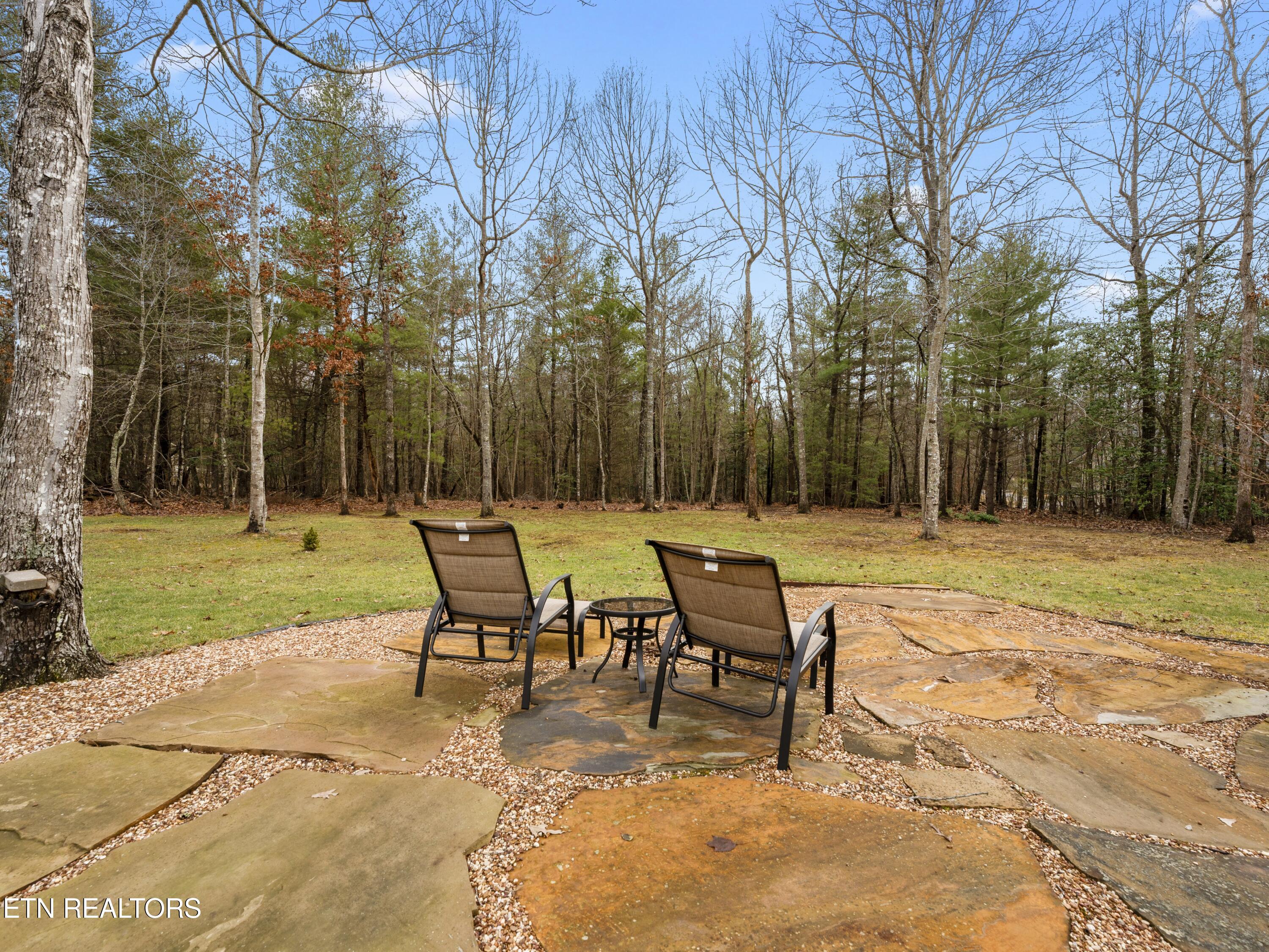 130 Windsor Road Crossville, TN 38558 - Photo 44 of 54 Come Sit Down