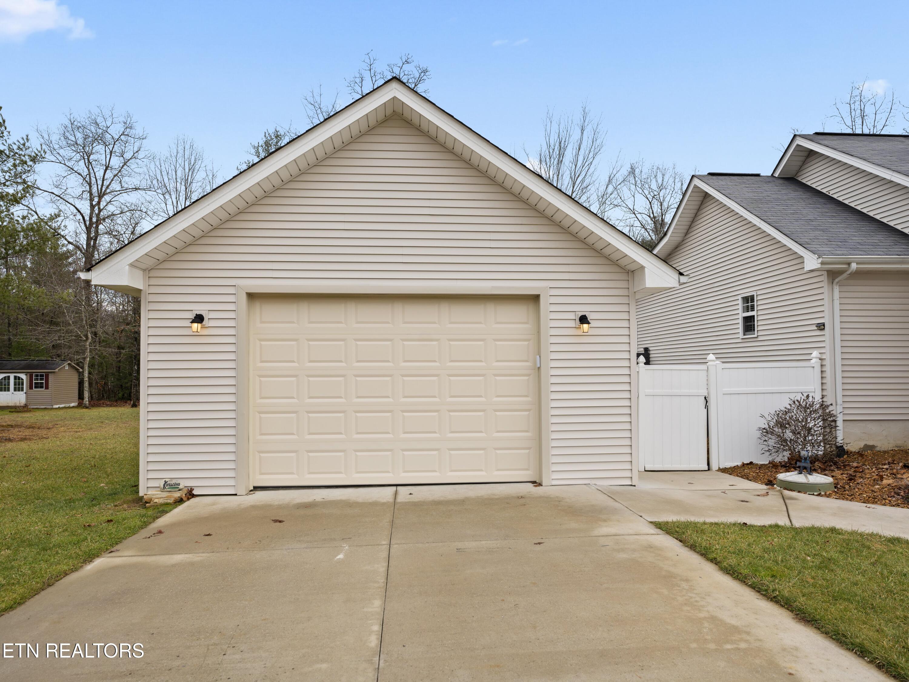 130 Windsor Road Crossville, TN 38558 - Photo 53 of 54 Back to Exterior