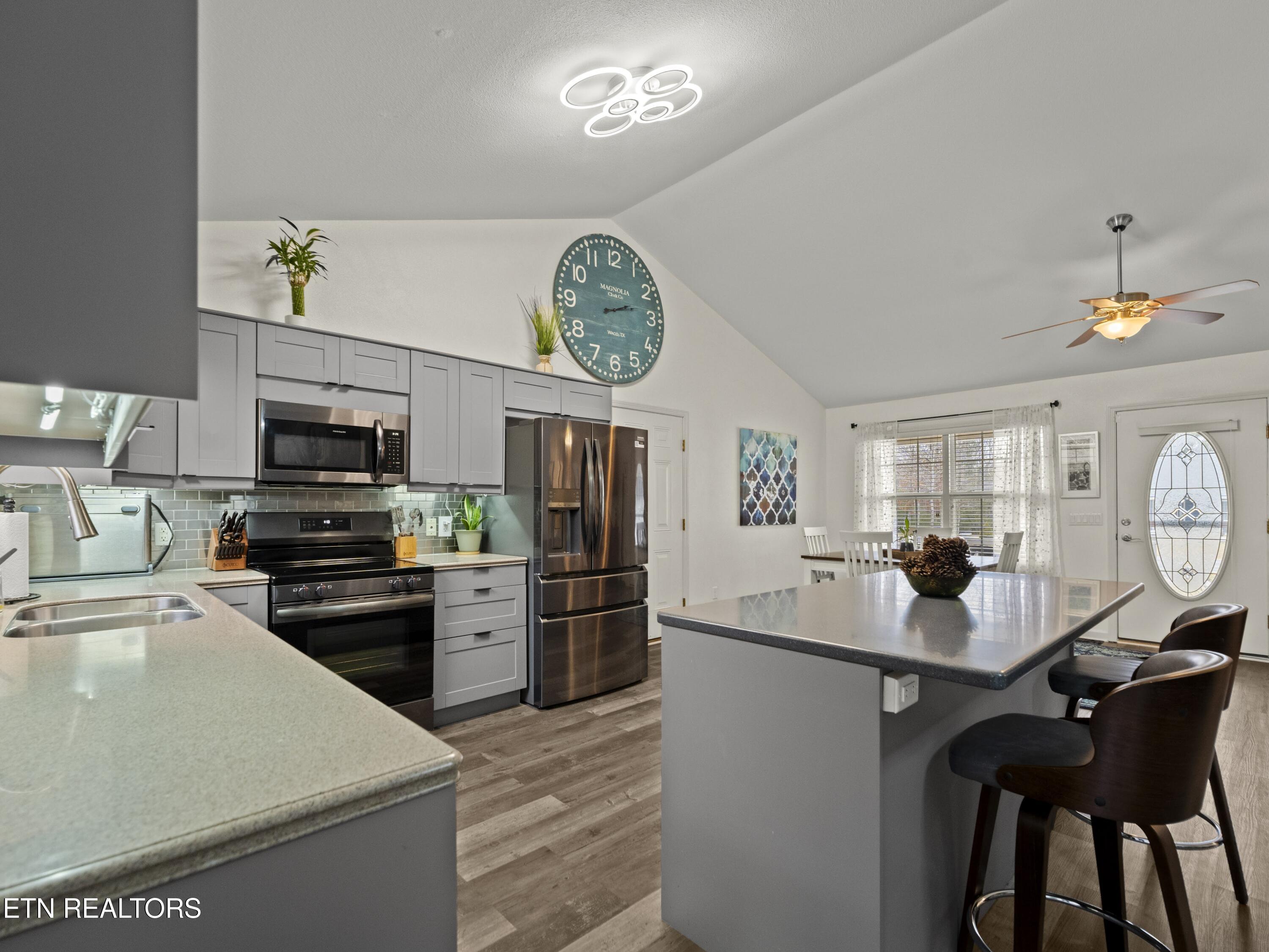 130 Windsor Road Crossville, TN 38558 - Photo 10 of 54 View of Kitchen Angle