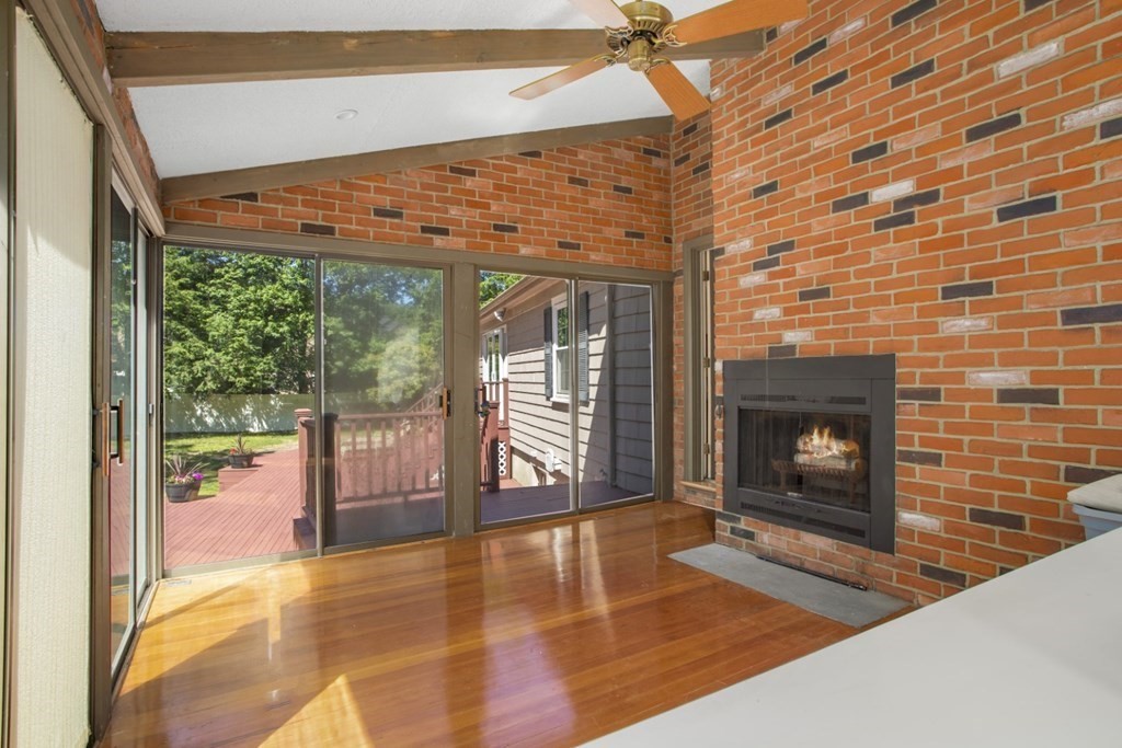 182 Locksley Road Lynnfield, MA 01940 - Photo 11 of 23 Gallery Image 11