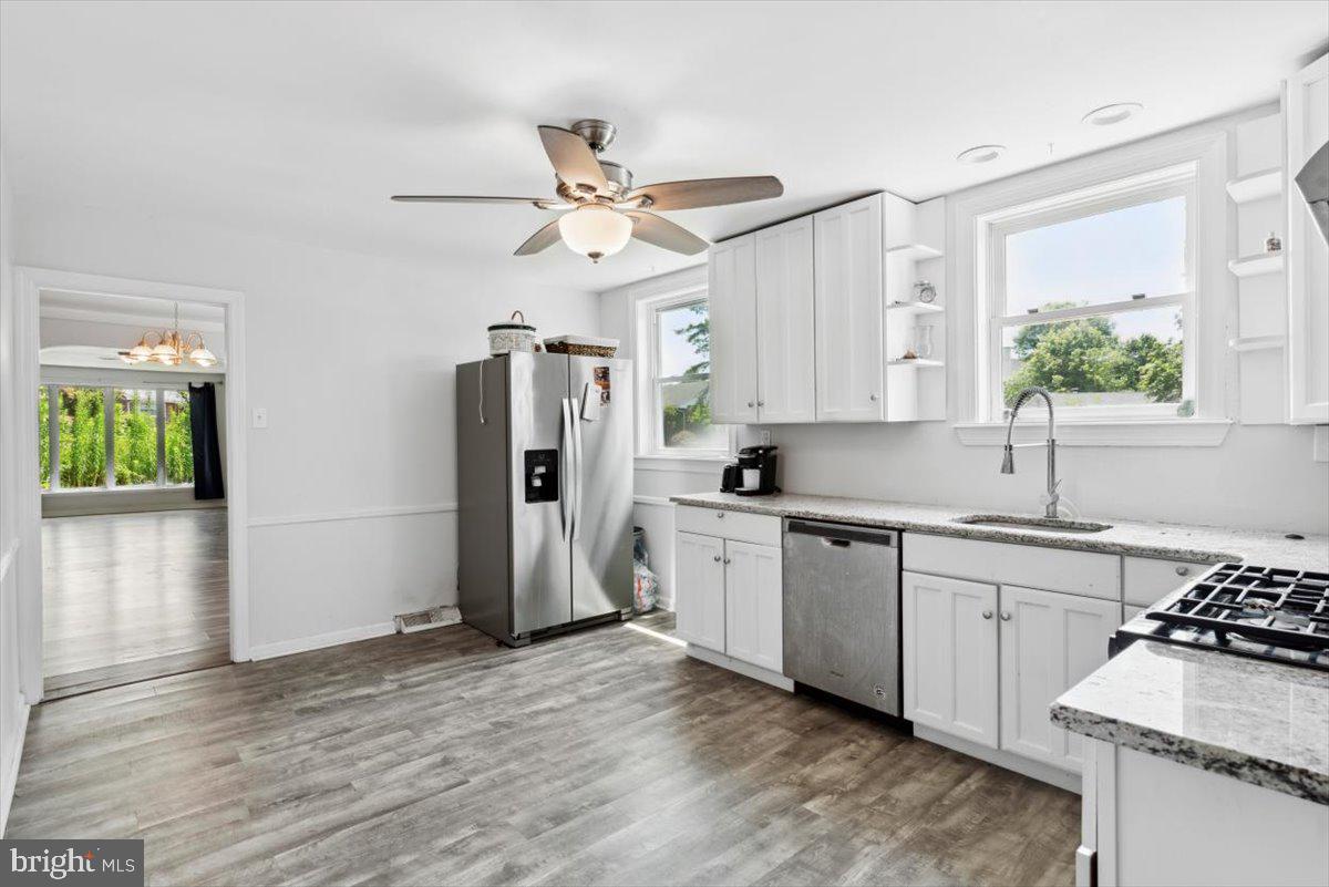 101 Valley View Road Norristown, PA 19401 - Photo 2 of 24