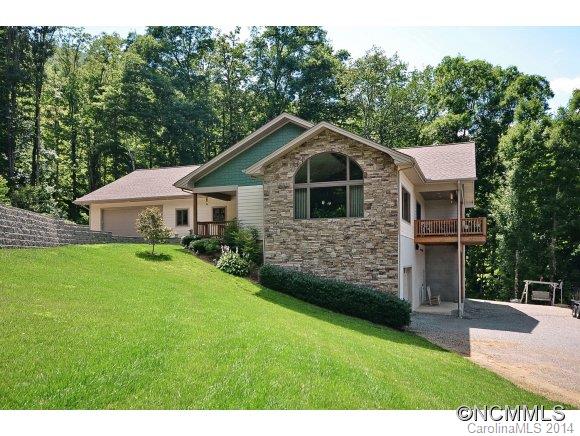 1290 Saunook Road Waynesville, NC 28786 - Photo 2 of 24