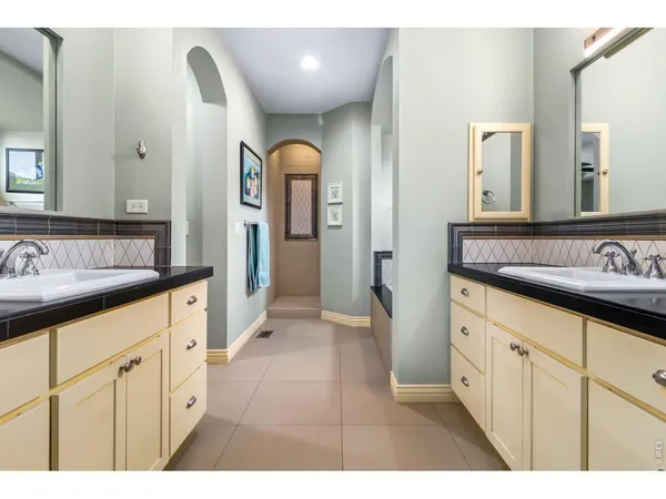 $1,150,000 | 6053 Woodcliffe Drive, Windsor, CO 80550