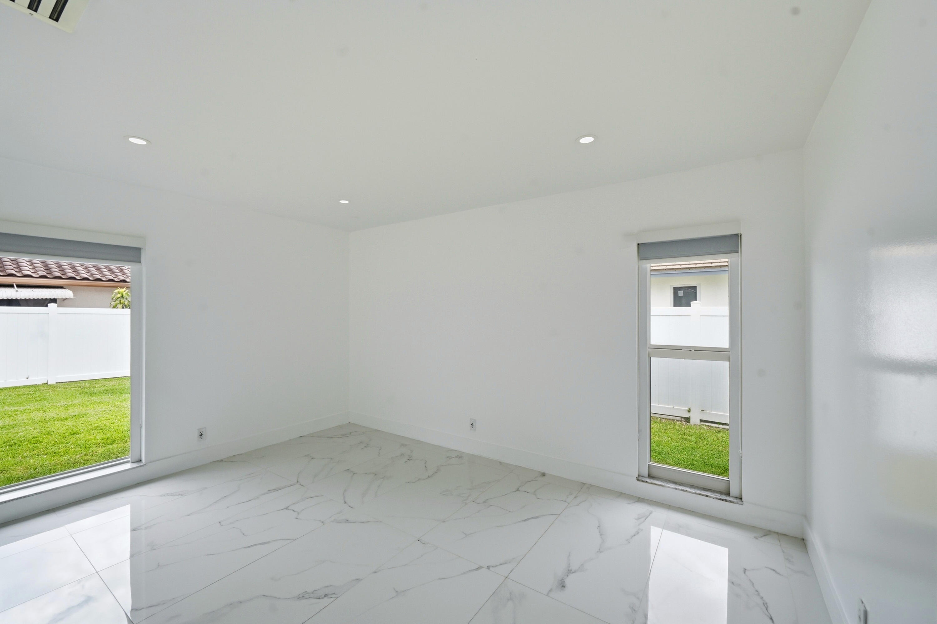 398 Northwest 22nd Avenue Boca Raton, FL 33486 - Photo 28 of 64 Bedroom 2