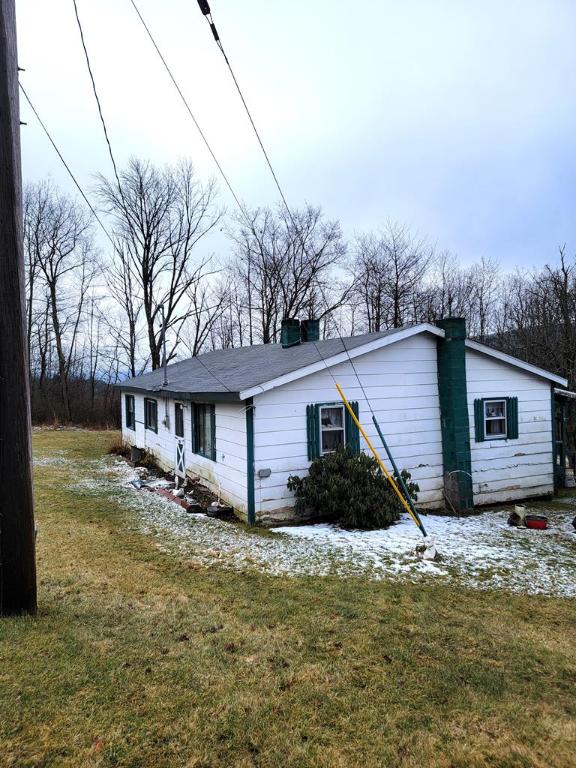 441 Murphy Hill Road Catlin, NY 14845 - Photo 3 of 29