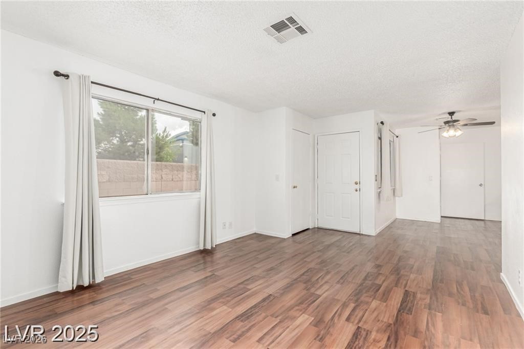 848 Hedge Way, Unit 5 Las Vegas, NV 89110 - Photo 4 of 21