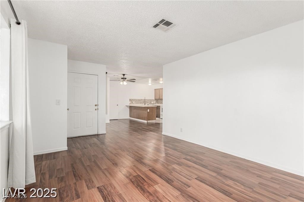 848 Hedge Way, Unit 5 Las Vegas, NV 89110 - Photo 6 of 21