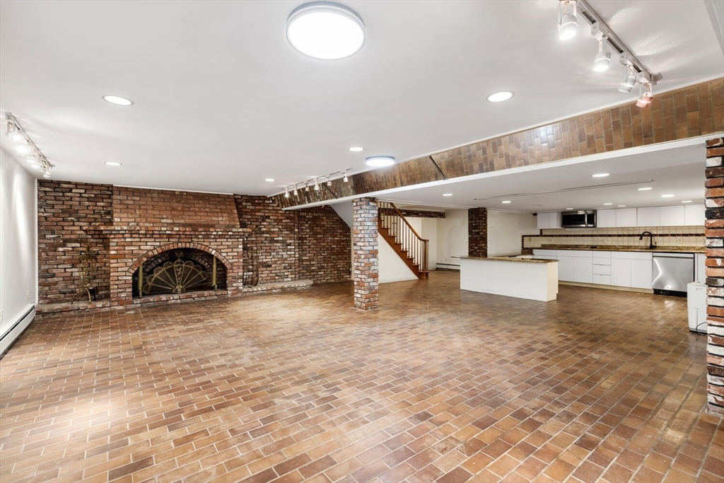 227 Walnut Street Saugus, MA 01906 - Photo 27 of 41