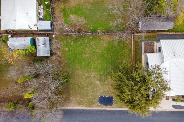 $399,999 | 2208 Lawnmont Avenue, Austin, TX 78756