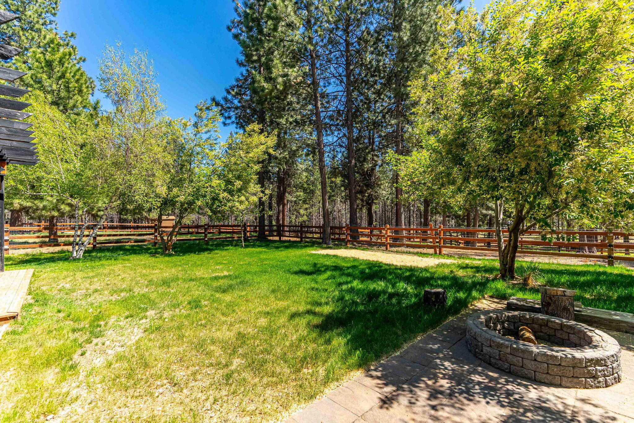 16815 Derringer Road Bend, OR 97707 - Photo 29 of 49 Smaller fenced yard for domestic pets