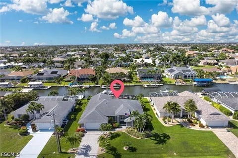 $850,000 | 1425 Southwest 50th Street, Cape Coral, FL 33914