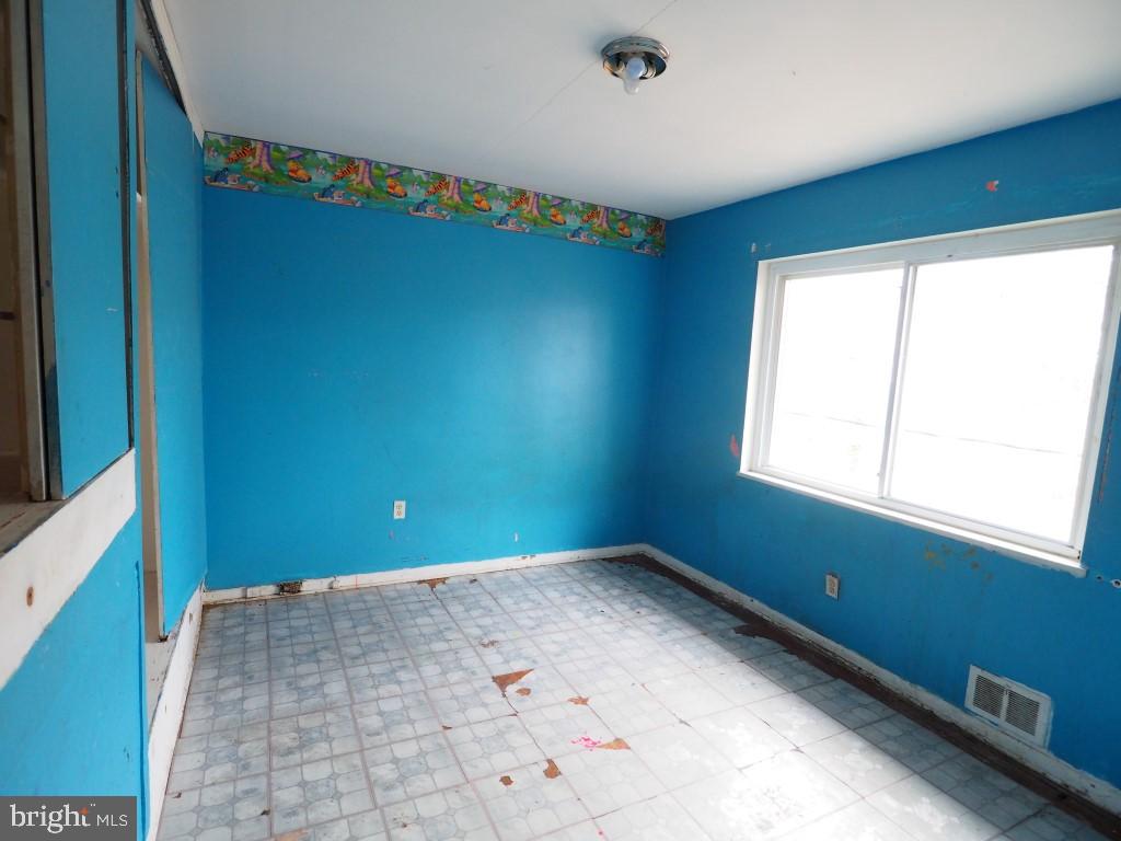 4210 Bonner Road Baltimore, MD 21216 - Photo 8 of 15 Bedroom