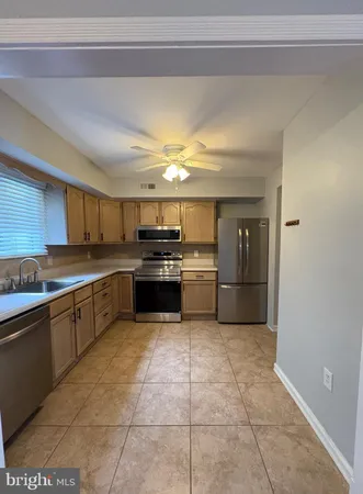 $2,800 | 10 Lafayette Lane, Cherry Hill, NJ 08003