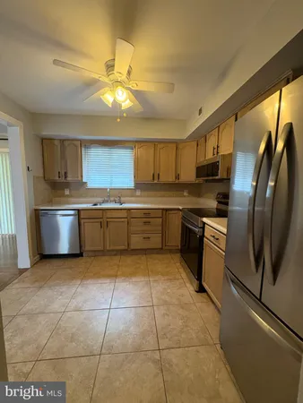 $2,800 | 10 Lafayette Lane, Cherry Hill, NJ 08003