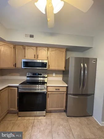 $2,800 | 10 Lafayette Lane, Cherry Hill, NJ 08003