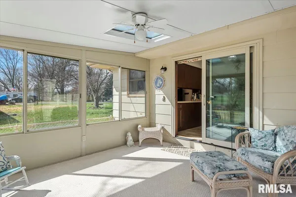 $295,000 | 2 Linda Lane, Taylorville, IL 62568