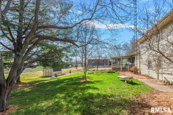 $295,000 | 2 Linda Lane, Taylorville, IL 62568