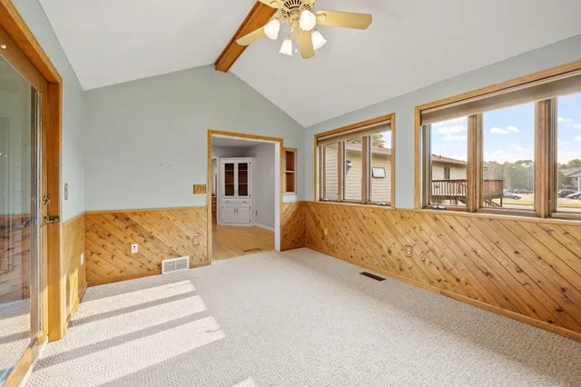 $2,700 | 1008 3rd Street Northeast, New Prague, MN 56071