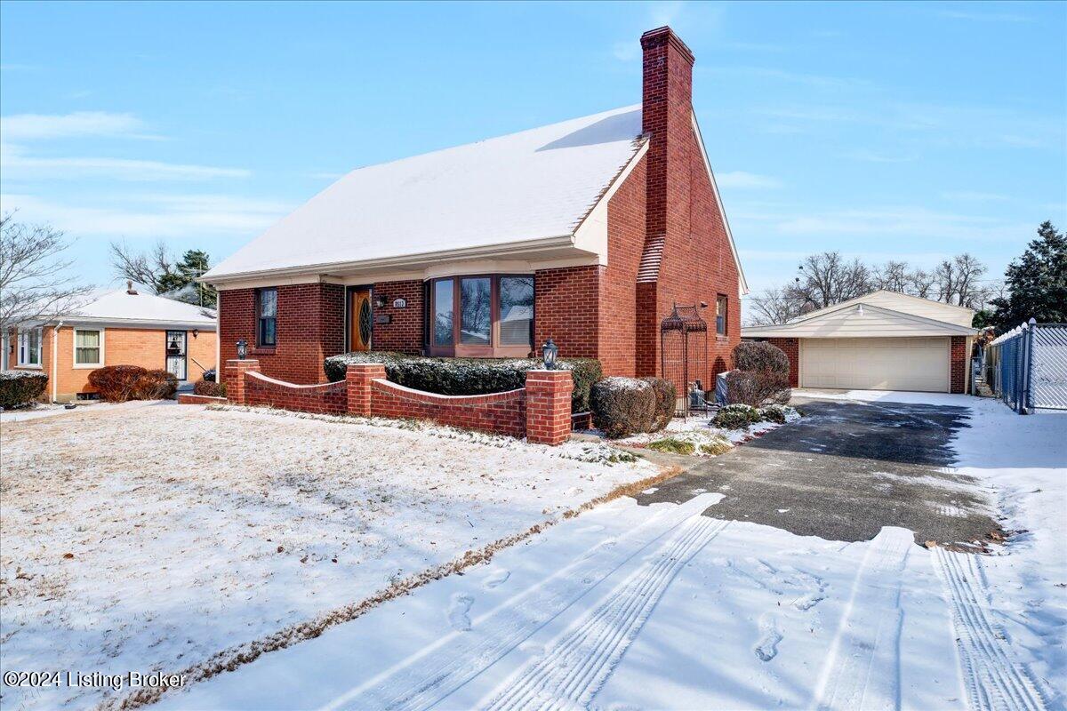 8513 Eula Road Louisville, KY 40219 - Photo 2 of 46 02-8513 Eula Rd-102