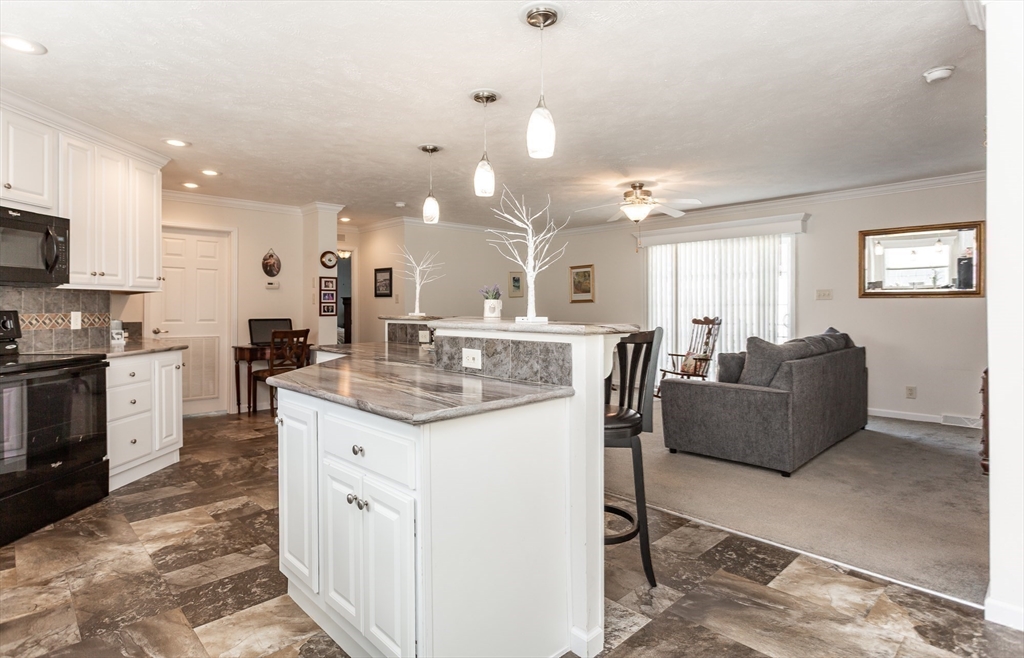 37 Bluejay Street Tiverton, RI 02878 - Photo 11 of 24