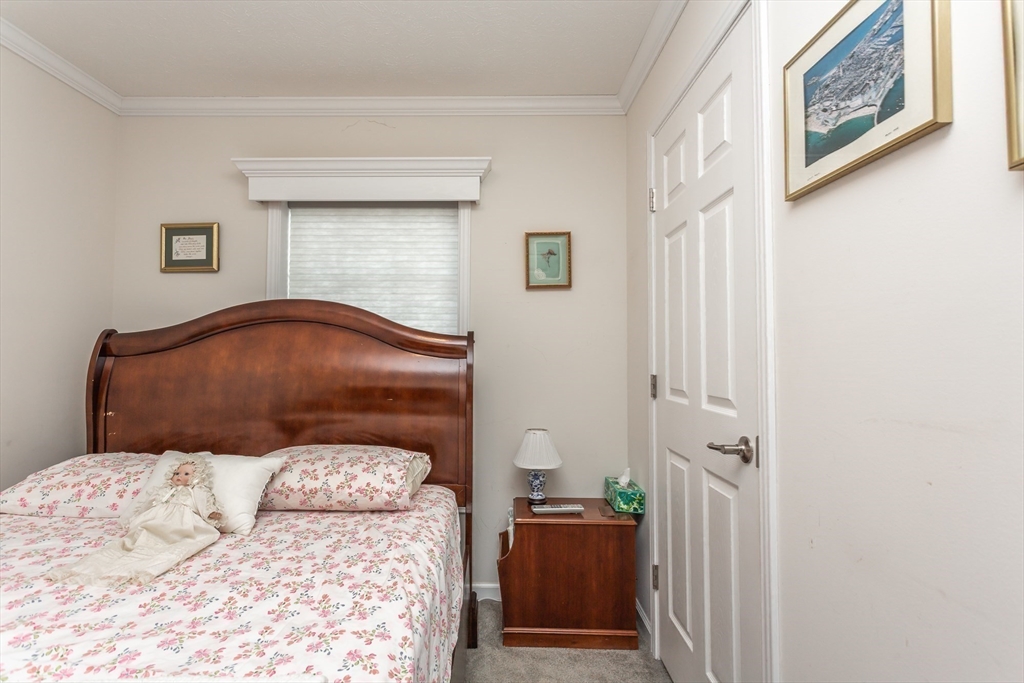 37 Bluejay Street Tiverton, RI 02878 - Photo 18 of 24