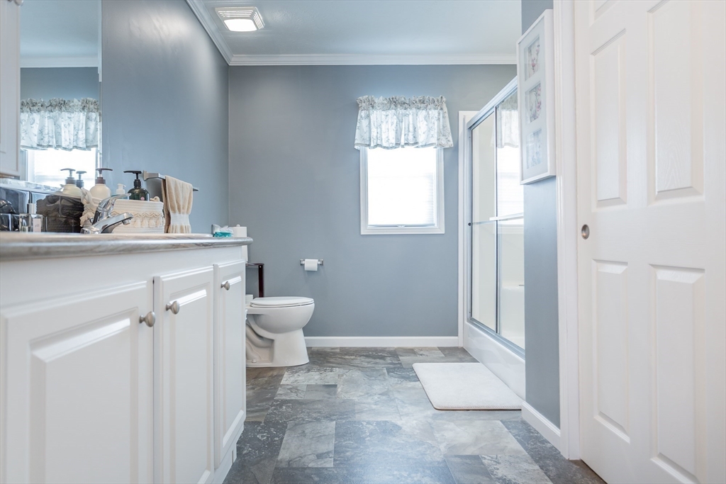 37 Bluejay Street Tiverton, RI 02878 - Photo 19 of 24