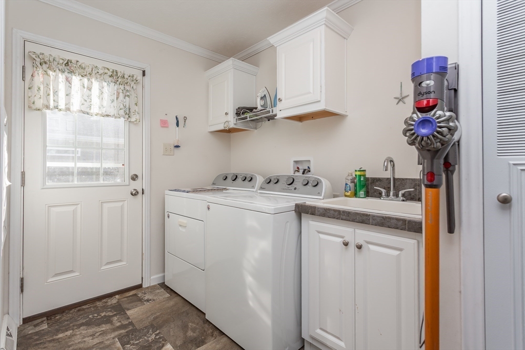 37 Bluejay Street Tiverton, RI 02878 - Photo 21 of 24