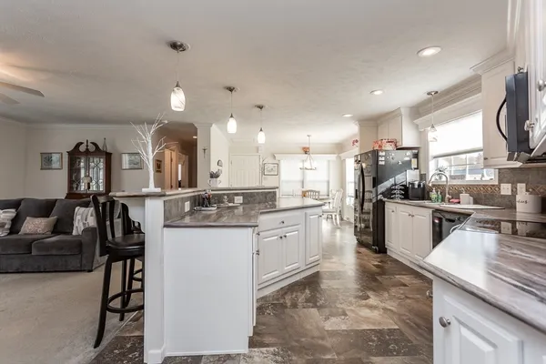 $269,900 | 37 Bluejay Street, Tiverton, RI 02878